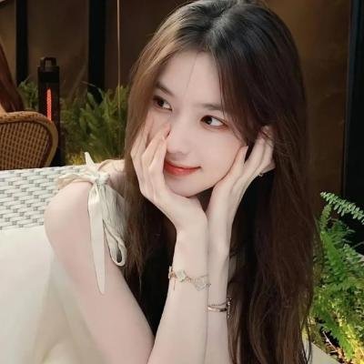 后备箱里的女孩